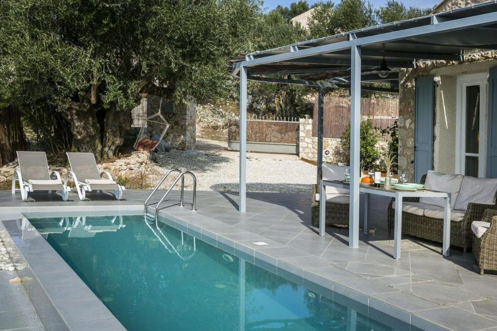 Aelia Cottage Manganos Экстерьер фото
